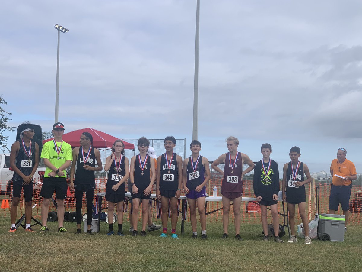 Coach_Kowalski's tweet image. Great job by @FulshearXC today! Boys &amp;amp;Girls Varsity both 2nd place and headed to Regionals! Girls &amp;amp; Boys JV both 3rd place!💜 #WeAreFu1shear