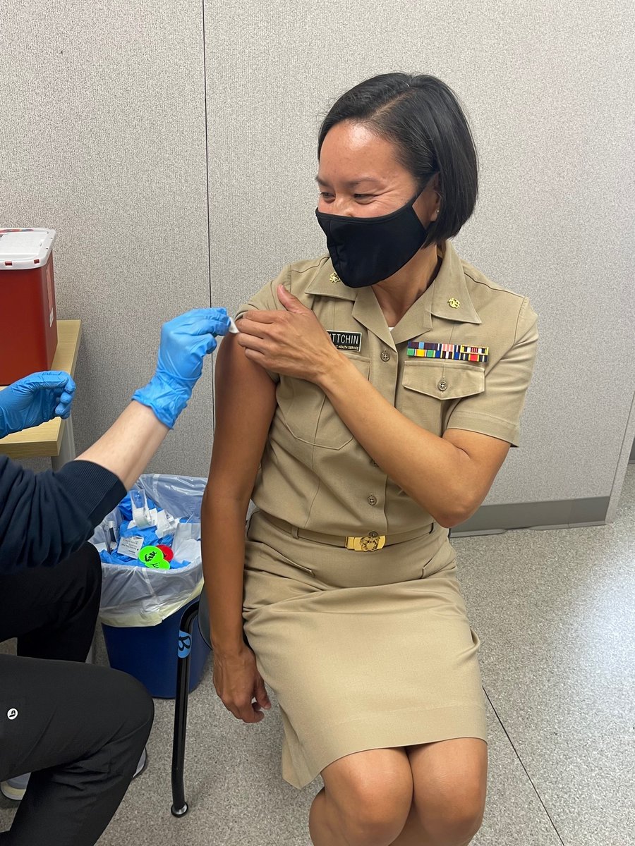 HHSRegion9's tweet photo. #BooTheFlu!
*NOW* is the time to protect your #health & get #UpToDate on your #flu vaccine, like Region 9 @HHS_ASH Administrator CDR Johns & @womenshealth Analyst LCDR Uttchin did at @SF_DPH's Ella Hill Hitch Community Center.
Find your local vax today: https://t.co/xQzD5xe3fW https://t.co/0LYYUqj4Ll