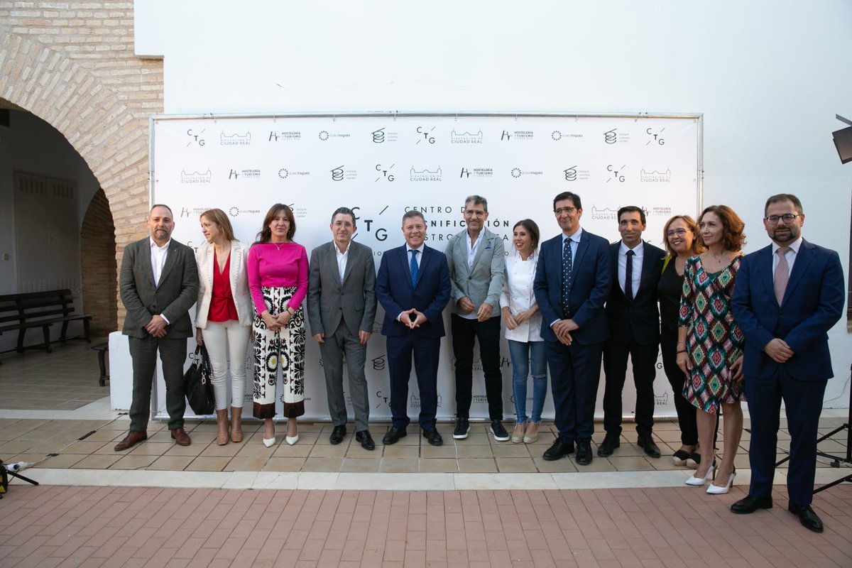 bculinary's tweet image. 💫 Compartiendo conocimiento. Participamos en la inauguración del Centro de Tecnificación Gastronómica en el Palacio de Valdeparaíso de Almagro. El centro ha contado con la asesoría de #BasqueCulinaryCenter en el diseño de los espacios educativos y programas formativos
