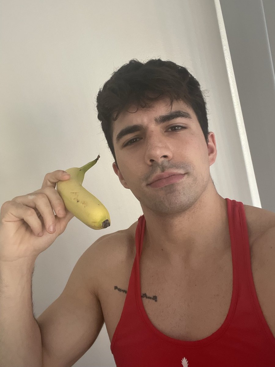 Joey Gentile on Twitter "Does anyone on here know anyone that works at