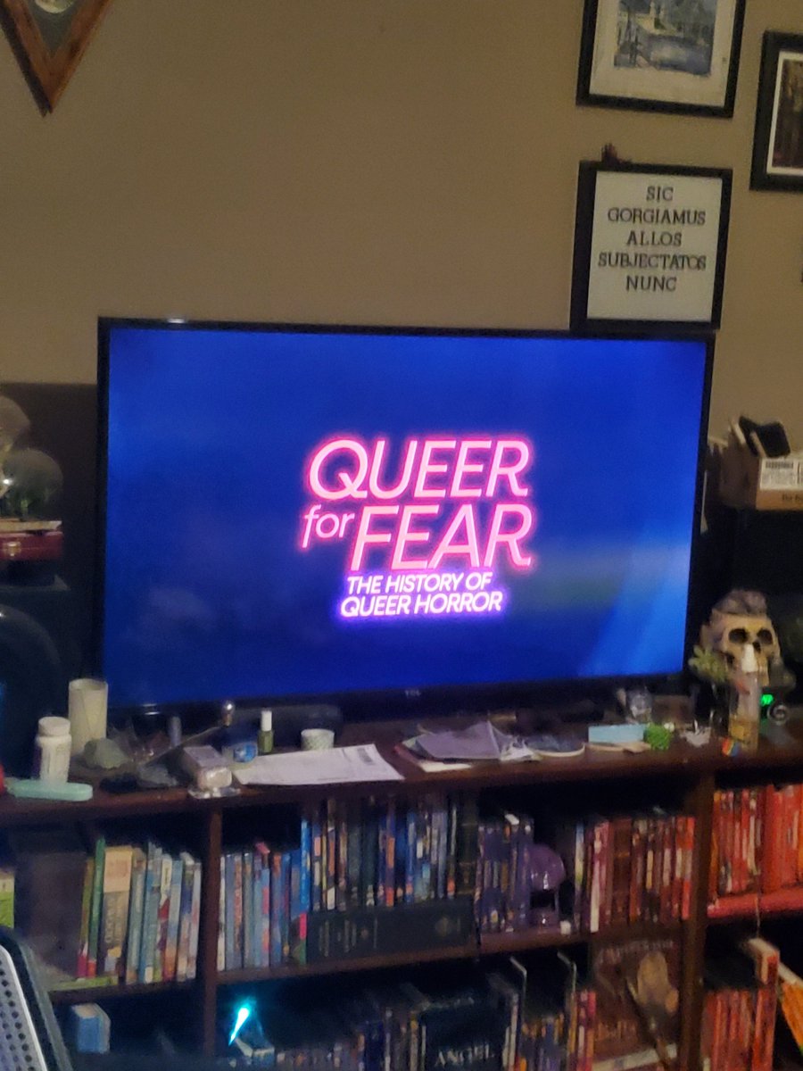 QueerRunnings's tweet photo. Hit my 16 mile mark for the big @nycmarathon coming up in a few weeks!! Watched multiple horror documentaries from @Shudder with my loving partner Sam! #TransRightsAreHumanRights
#LGBTQIA #Halloween @HRC @jamieleecurtis 
Please consider donating
https://t.co/Mk30e3l0Ku https://t.co/xNpFVehPVs