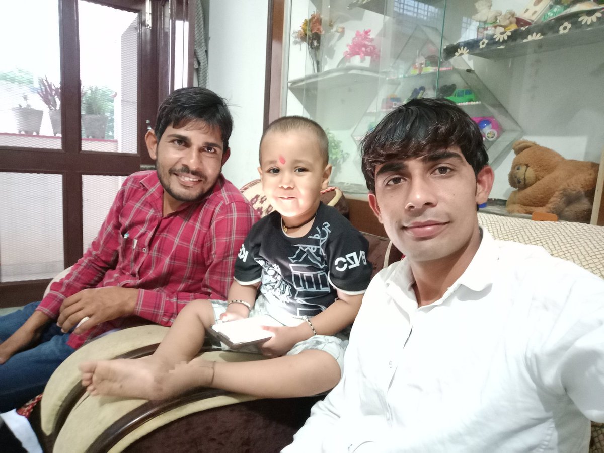NDhorala's tweet photo. शिनाख़्त कर रहीं हवाएँ, अब तूफानों की,
इस बार हमारी तैयारी भी कम नही होगी। https://t.co/o9Cz7UCbyD