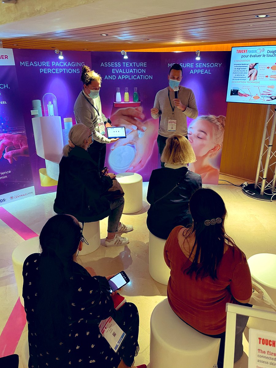 RobertoVargiolu's tweet photo. @Cosmetic360 Il y a un an nous étions au #TechCorner pour présenter la technologie #TouchyFinger @CentraleLyon cette année nous avions notre propre stand ! Encore merci à la team @CosmeticValley & à @MA_Jamet de nous avoir propulsé avec la distinction des #TheCosmeticVictories21 https://t.co/sADRYJiL9l