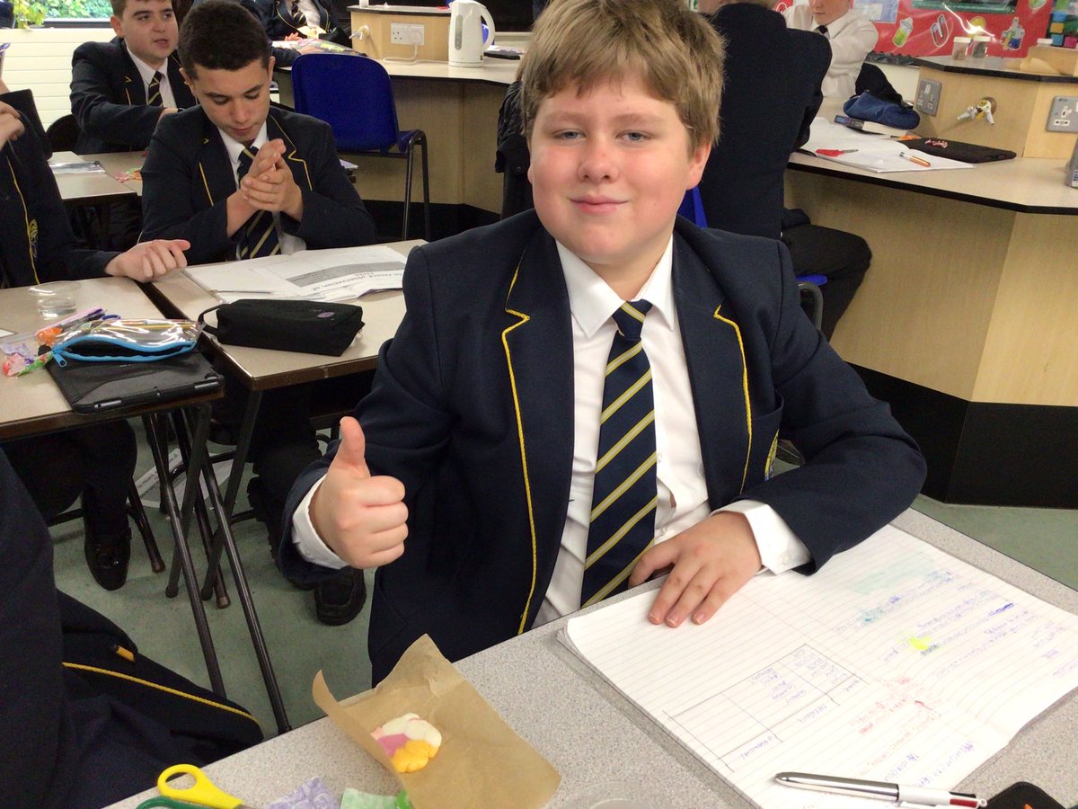 rba_science's tweet photo. Year 8 students enjoyed demonstrating the rock cycle using starburst sweets! Cutting them up to show weathering and erosion to form sediments, then compacting = sedimentary then heat and pressure = metamorphic before forming igneous rock. https://t.co/MUiaHIywJm