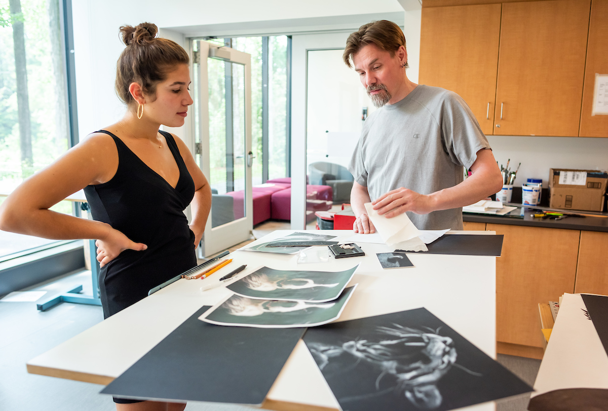 ASPStPauls's tweet photo. It's #TBT! Join us on a journey back to our 2021 Studio Art major class and see some incredible works of art come to life!

Are you a rising high school junior or senior? Click the link in our bio to apply and learn about the lifetime of opportunities the ASP can provide! https://t.co/MNlWGXgrwI