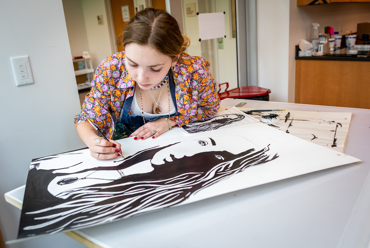 ASPStPauls's tweet photo. It's #TBT! Join us on a journey back to our 2021 Studio Art major class and see some incredible works of art come to life!

Are you a rising high school junior or senior? Click the link in our bio to apply and learn about the lifetime of opportunities the ASP can provide! https://t.co/MNlWGXgrwI
