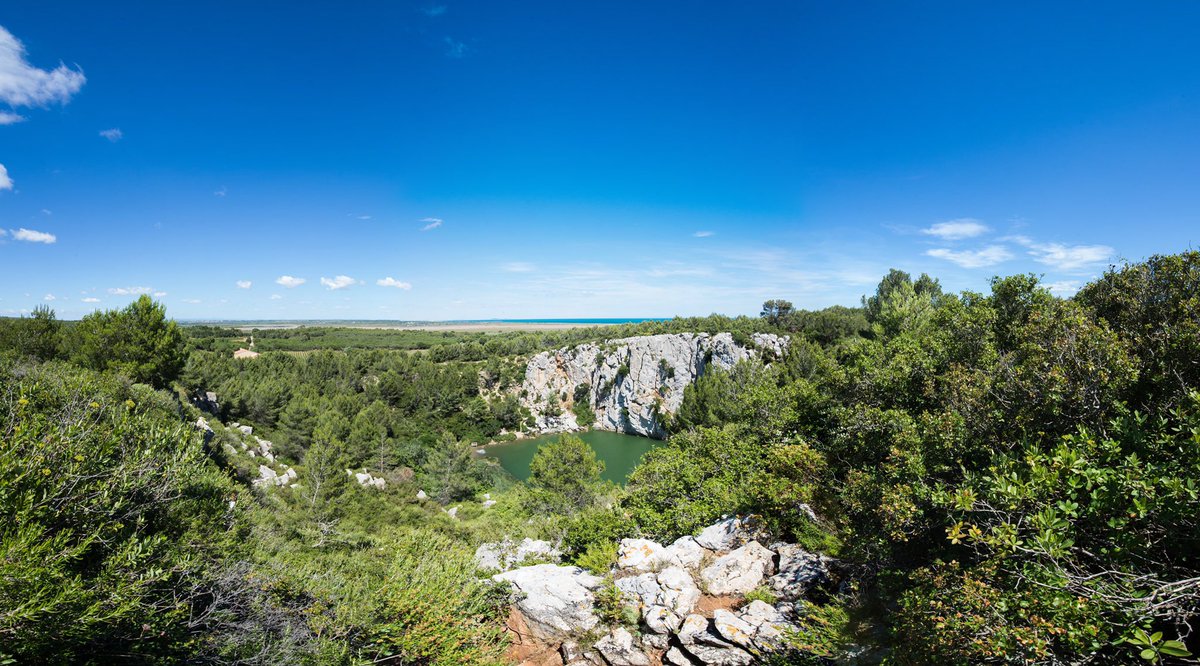 GeraldAriano's tweet photo. Sur @Ushuaia_TV je vous emmène découvrir le seul et unique #cenote en France. Il se trouve sur la commune de #fleurydAude dans le #massifdelaclape. Rdv en novembre dans #bougezvert @otnarbonne https://t.co/L41XTmHEz7