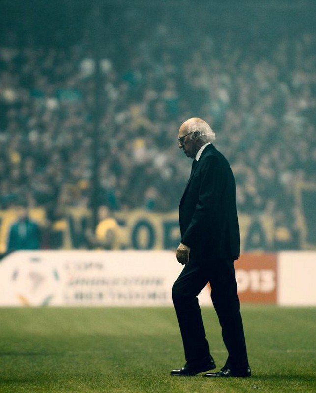 Heptacampeón local. Tetracampeón de América. Tricampeón del mundo. Nunca más lo comparen, gracias.