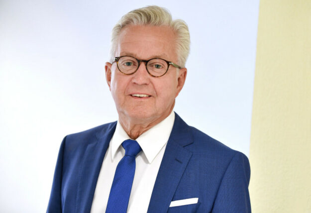 Noch viele freie Ausbildungsplätze in der hessischen M+E-Industrie
Kümpel: „Branche bietet beste Zukunftsperspektiven“ – Eignungstests für Schüler

Jürgen Kümpel, Geschäftsführer des Arbeitgeberverbands HESSEN-METALL Nordhessen. Foto: nh

Kassel....

seknews.de/?p=144389