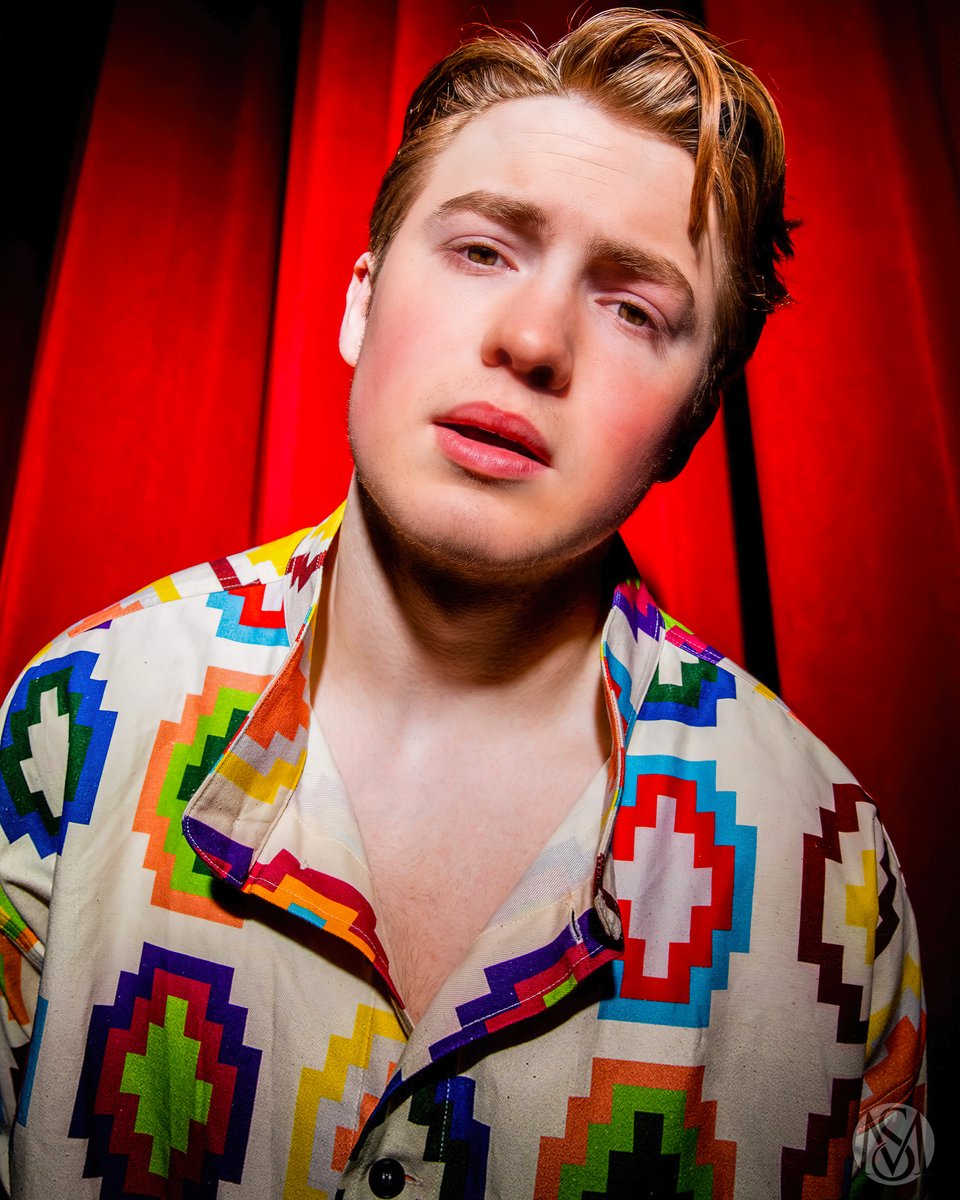 SpuriousMorals's tweet photo. The hair, the stubble and the hint of chest pubes are what get me #KitConnor 🤌💋 chefs kiss https://t.co/wTm00g7XdW