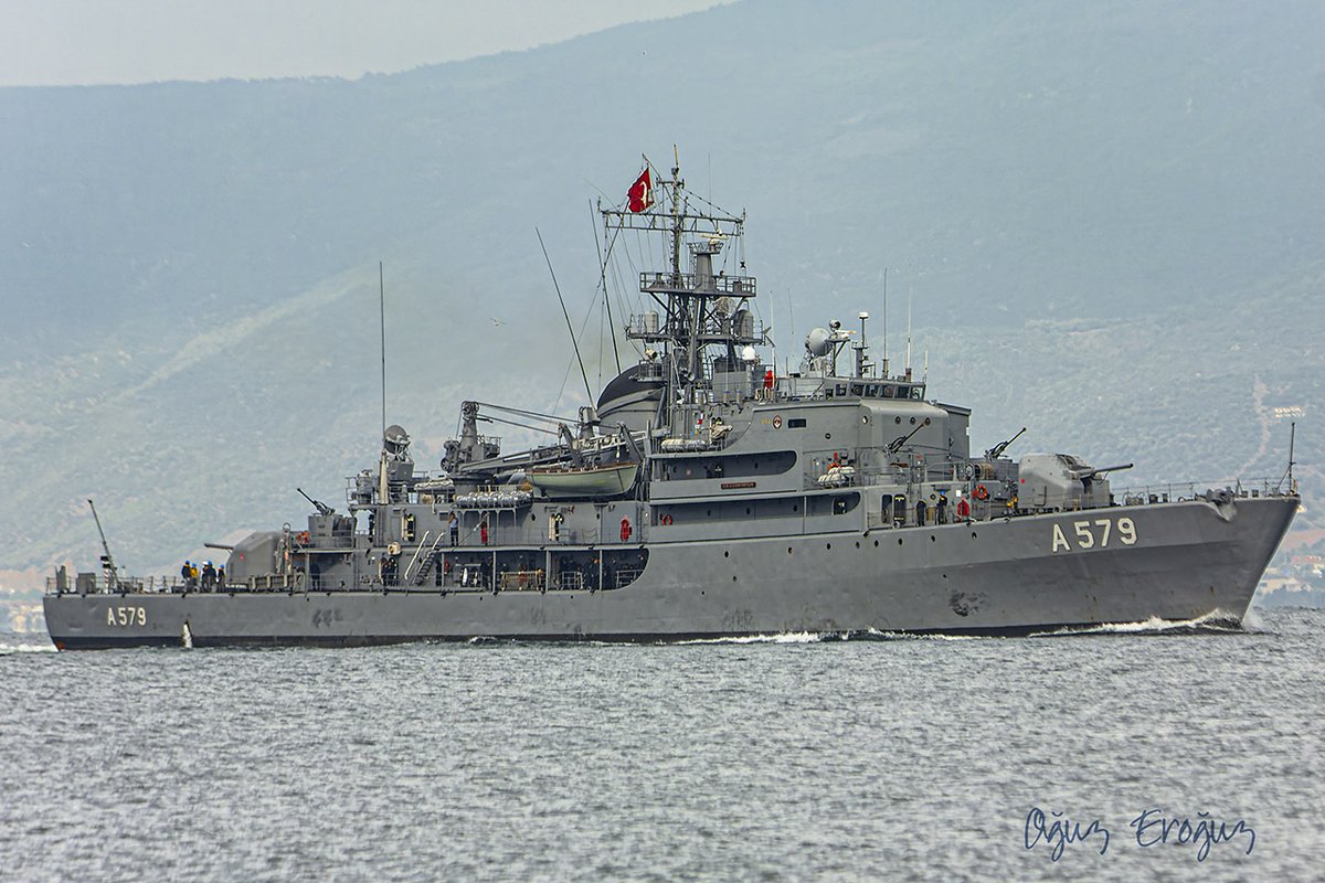 OguzEroguz1's tweet photo. #TurkishNavy's training ship #TCGCezayirliGaziHasanpaşa #A579 #BaşEğitmen (ex. #GermanNavy's #RheinClass #A61 #Elbe) https://t.co/BNGISbHYTW