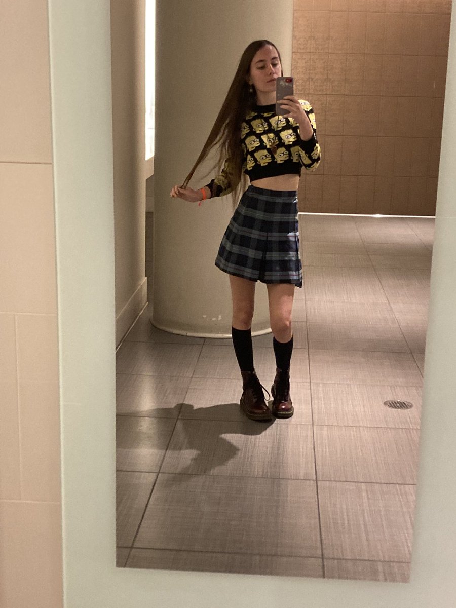 letmesiawood's tweet photo. My outfit for day 2 of @YNOTdotcom @YNOT_Cam #cammunity #ynot #ynotcam #ynotcammunity #ynotcammunity22 #ynotcammunity2022 #ynotcamawards #ootd #bartsimpson #schoolgirl #schoolgirlskirt #schoolgirloutfit #schoolgirluniform #docmartens #kneehighsocks #kneesocks https://t.co/K1ubA4j30o