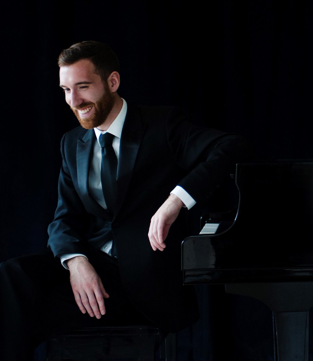 EGréMusic tweet media