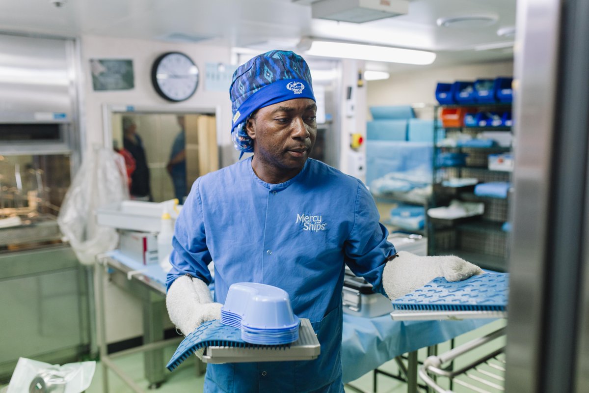 Two thumbs up for Sterile Processors! This week is Sterile Processing Week and we are attending the Canadian Association of Medical Device Reprocessing Conference! Come talk tus about volunteering with #MercyShips. Learn more: bit.ly/3nbCQHb @CAMDR_Canada #CAMDR #RT
