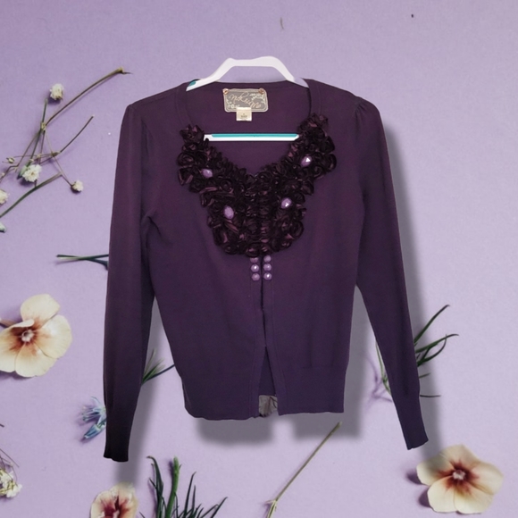 SandraGillett10's tweet photo. So good I had to share! Check out all the items I'm loving on @Poshmarkapp from @vaporgeisha @MahlandtDeana #poshmark #fashion #style #shopmycloset #marcfisher #sonoma #nickmo: https://t.co/oFZPXlIkny https://t.co/kXmHjzz9c0