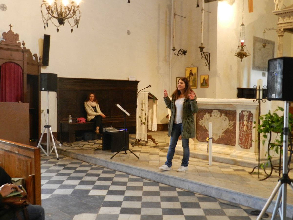 MicNat_'s tweet photo. Today in San Pellegrino in Alpe a new performance of #elisabettasalvatori for the second year students of the @fondazionecampus Bachelor Degree in Tourism Sciences
#Pilot5 #Garfagnana @INCULTUM_eu https://t.co/GH0rnjFmlL