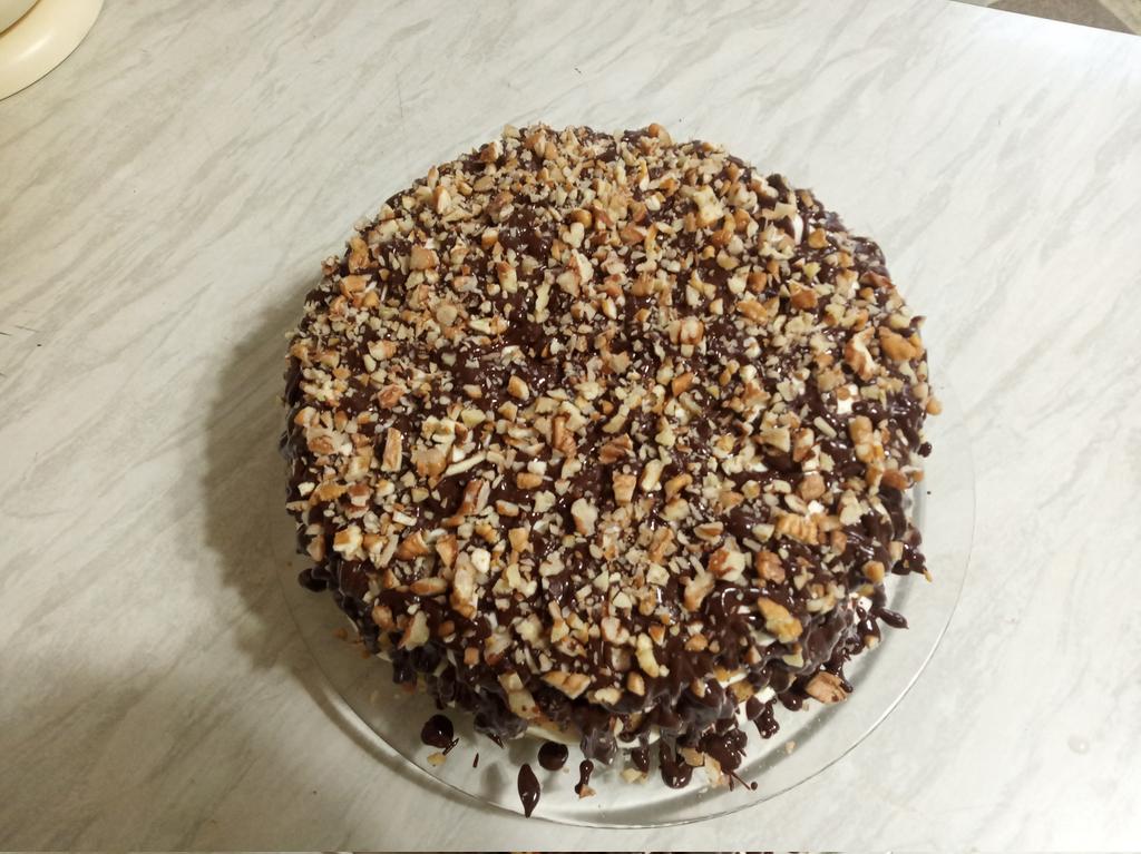 AlinaShangina5's tweet photo. Friends ☀️
I haven't been on twitter today. Baked a birthday cake for my sister 🎂☕
#NFTCommmunity #nftgn #NFTs https://t.co/HxQQEOdw2X