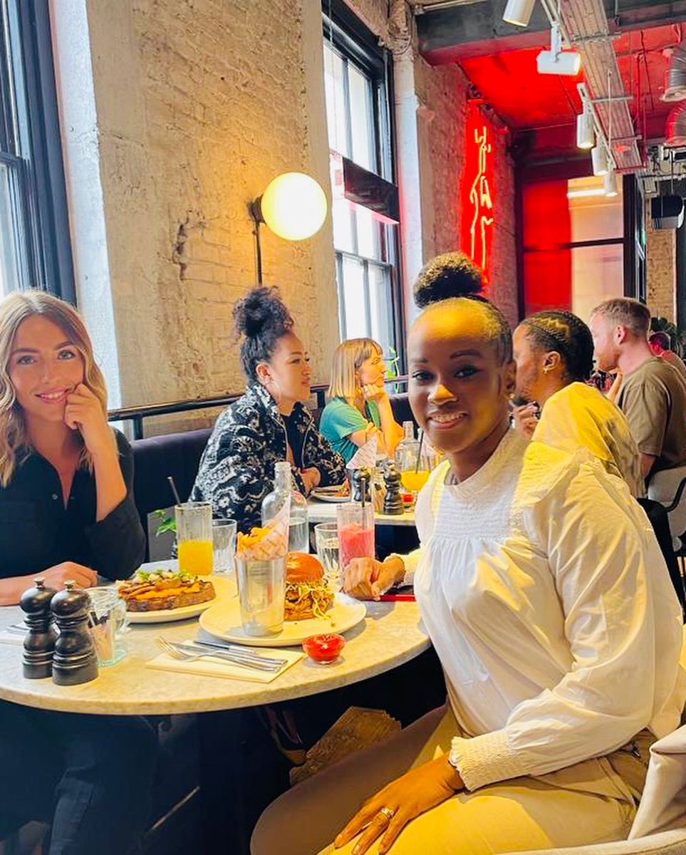 Mozer_Winning's tweet photo. Headshots for Emily ahead of our new website launch, lunch, and meetings in London with Teneeka #bidding #meetings #london #winning https://t.co/TdBZpKRNWx