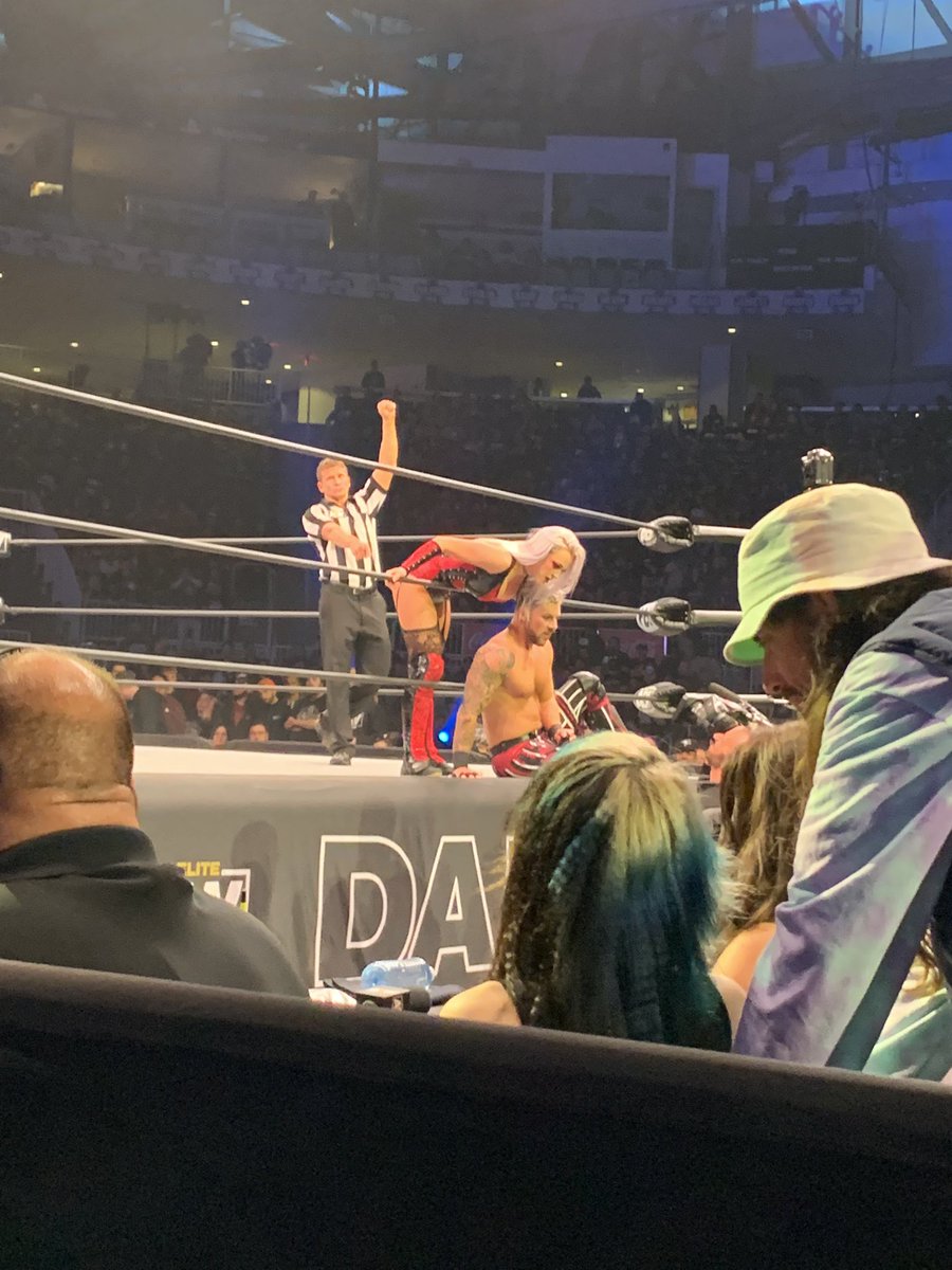robotshoes's tweet photo. Hello Sir (@TonyKhan),
Being at Dynamite last night was incredible! I sat right behind the timekeepers table and I got to see a lot of the interactions between members of the crew… I have to say that the chemistry they have with one another is palpable! 
#AEW #CrewAppreciation https://t.co/KSR6jcqdXS