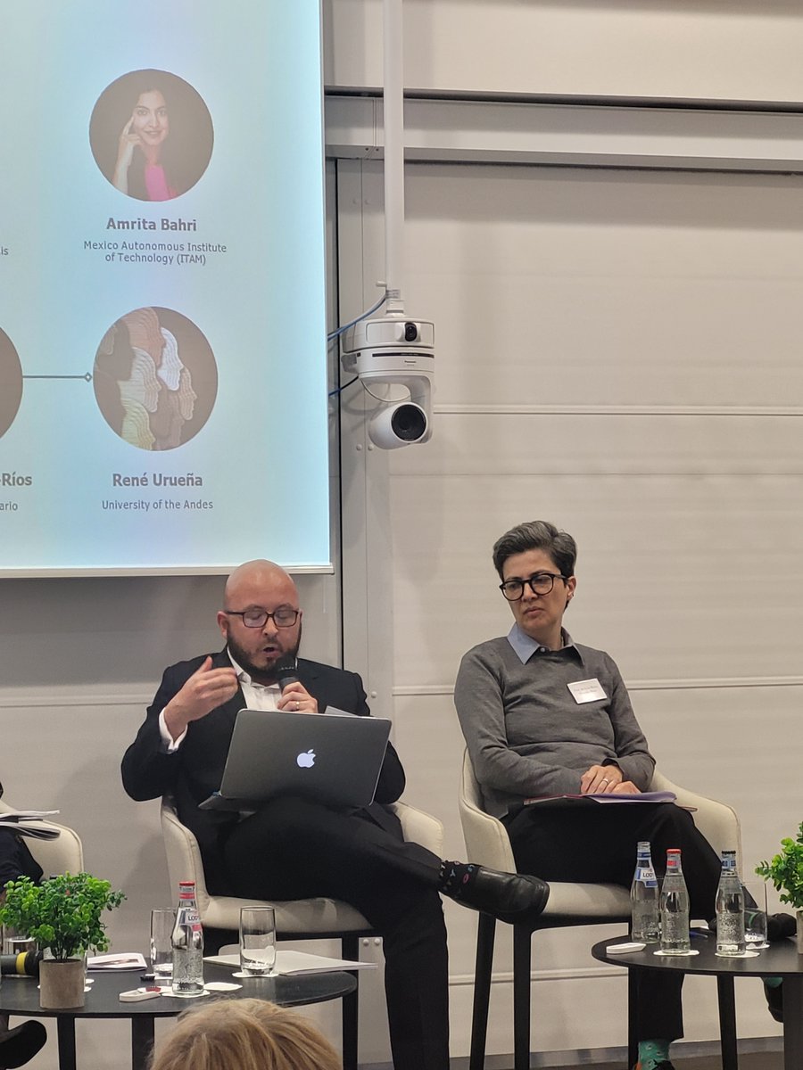 MPI_Luxembourg's tweet photo. Day 1 of the #WILConference ended with talks on #women and #development (@UnderhillYvonne & @OfaGuttenbeil), #InvestmentLaw (Profs Cespedes Baez, Prieto-Ríos & Urueña) and #InternationalTrade (@Bahri_Amrita), moderated by Prof Ramji-Nogales.
@maxplancklaw @IntLawGrrls @asilorg https://t.co/irrtaBbh2C