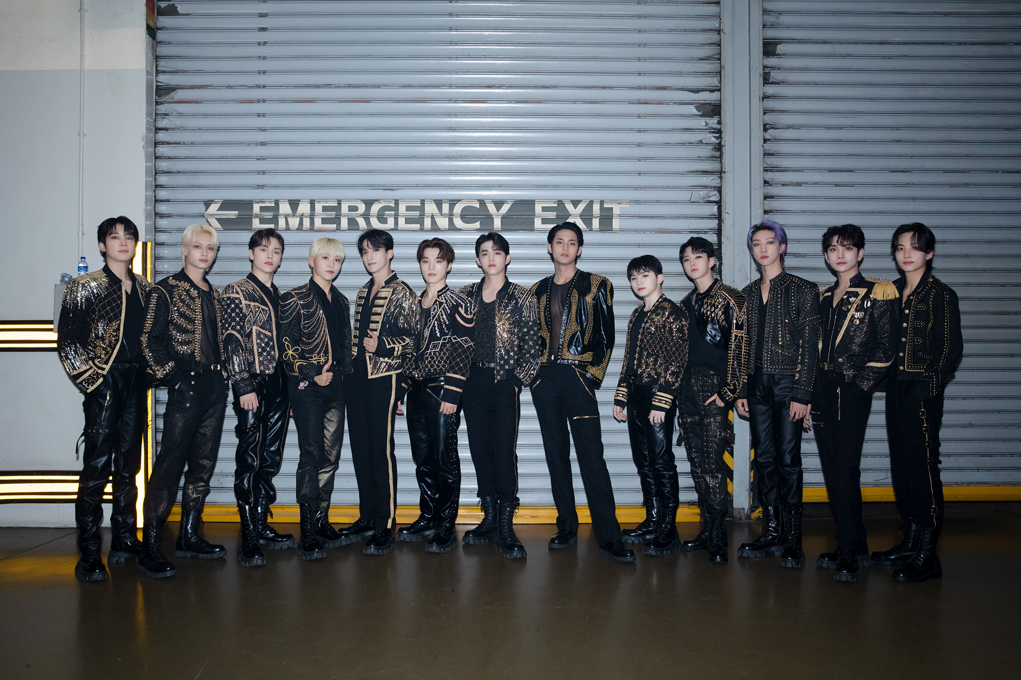 SEVENTEEN BE THE SUN Exhibition 生写真 13人組グループ「SEVENTEEN」の企画写真展『SEVENTEEN WORLD