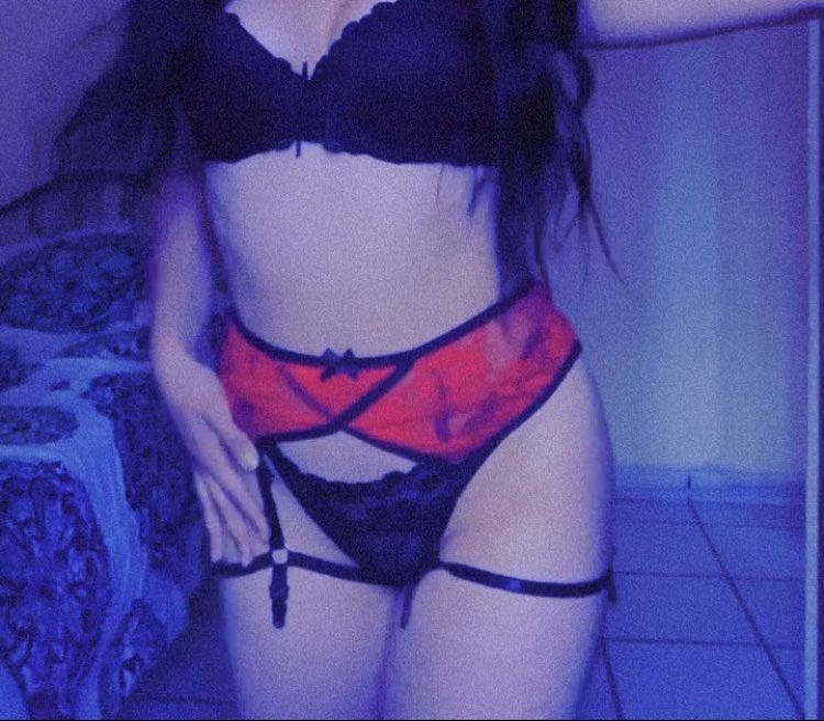 lyerplld's tweet photo. Aún no te animas a ver más??… 🙈😈 solo espera ver mi onlyfans, ve a ver lo q tengo para ti https://t.co/MCFiWGaRTx😏😘😘#onlyfanslatinas #dolar #onlyfanschile #onlygirl #onlyfanspromo #onlyfansteen #onlyfansnewbie https://t.co/EP9QCBRuww