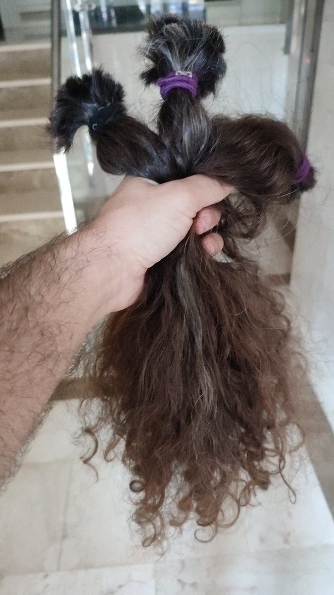 MaestroJediJepi's tweet photo. Dejarse el pelo largo y al cortarlo, donarlo a @AeccCartagena, es algo que debería hacer todo el mundo por lo menos una vez en la vida. Es mi segunda... https://t.co/uftlwMVxBv