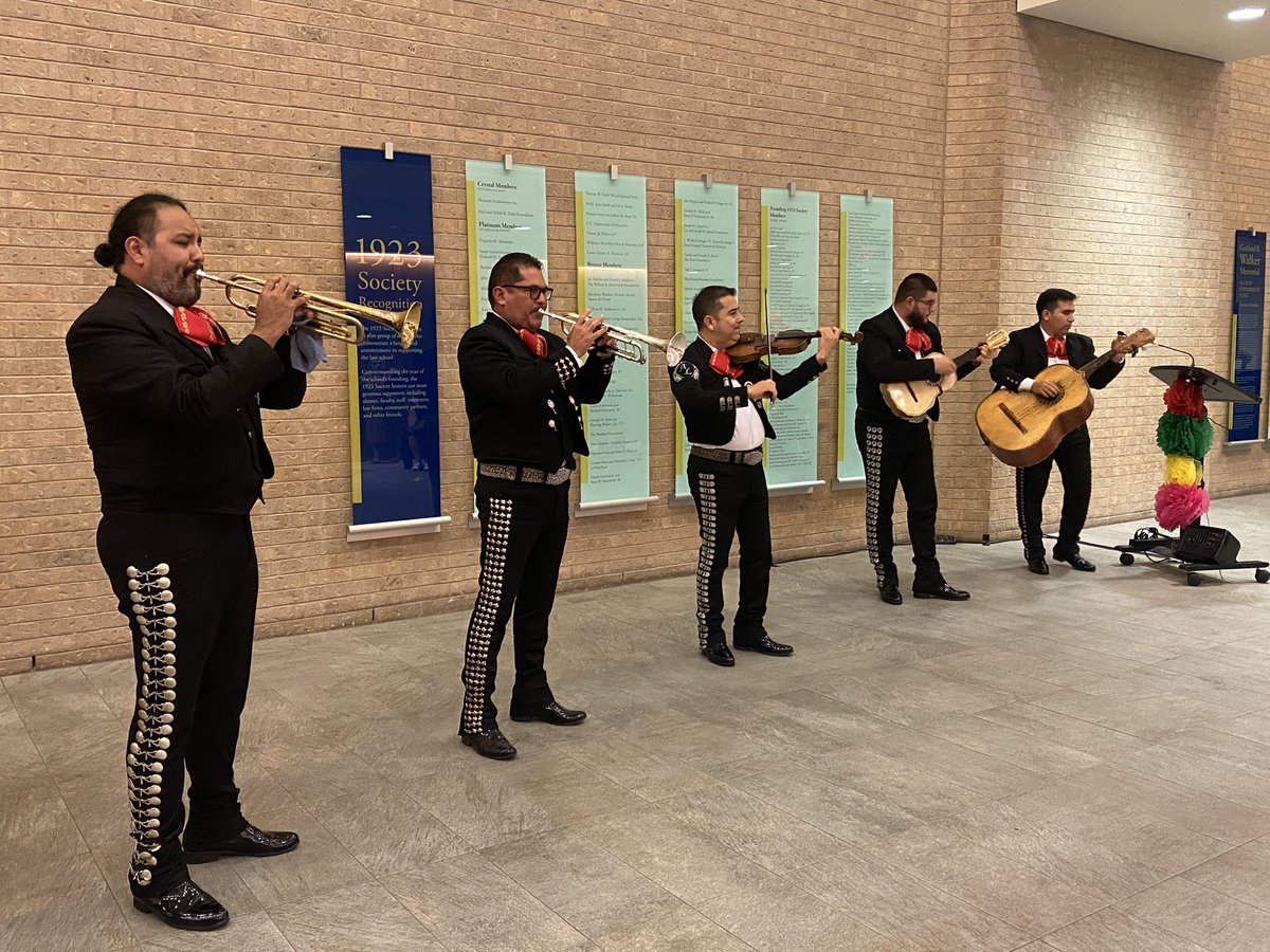 hlsa_stcl's tweet photo. Hispanic Heritage Night was a great success. Hope everyone had as much fun as we did. A big THANK YOU to everyone that came out and our speakers, Zachary Caballero and Alex Gonzalez. We would like to thank  Mixteco Ballet Folklorico and Mariachi Rebelde for bringing the party! https://t.co/h1BvCBfxgy