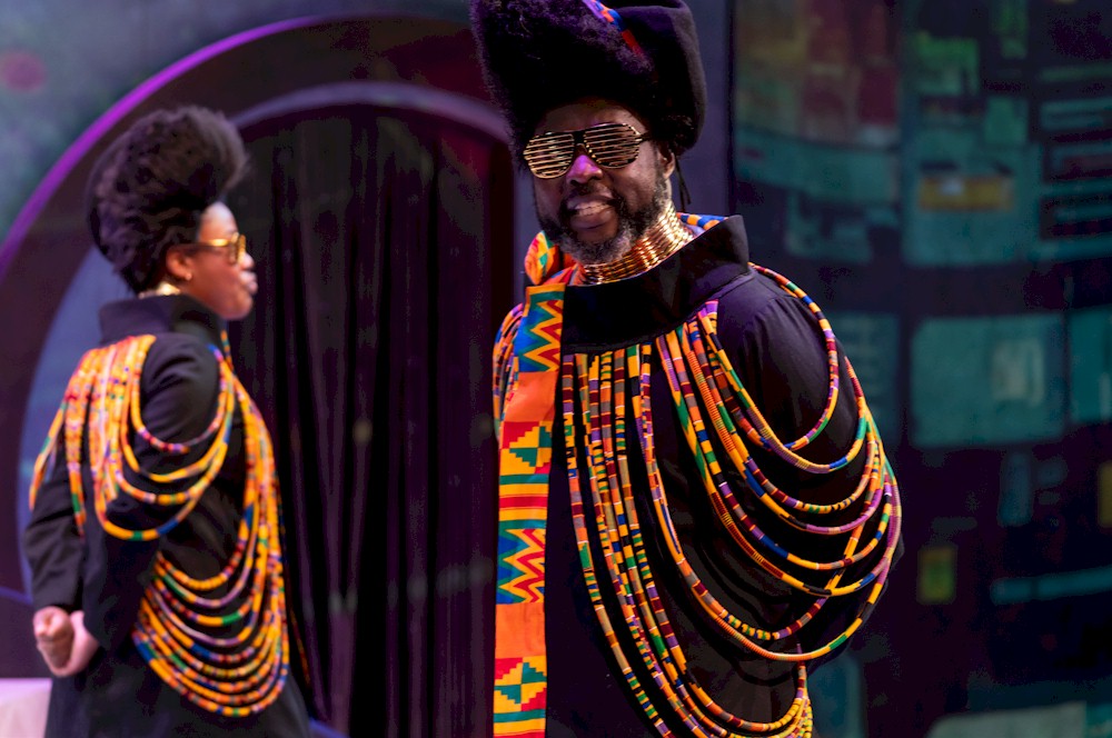 Theatre review: Redbone Coonhound uses humour to dig at complexities of race, racism, relationships  — Stir createastir.ca/articles/theat…

<a href="/theArtsClub/">Arts Club Theatre Company</a> #createastir #stirvancouver #vancouver #theatre #review #arts #culture #artsandculture #performingarts @OmariAkilNewton @amyleelavoie