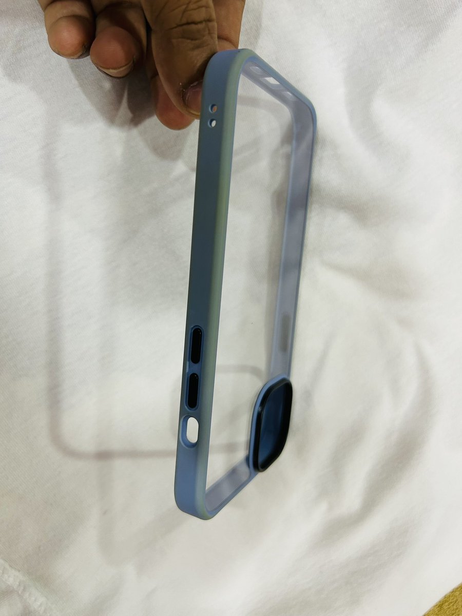 AshimBaidya8's tweet photo. @starelabs i m ur customer since 2019 am &amp; referred many frnds abt But this time i had a terrible exp aftr i purchase a drop proof sleek transprnt case for my iphone 14. The product feature it is written as anti yellowing but after a weeks the case border started yellowing. https://t.co/X3qfXNiIHw