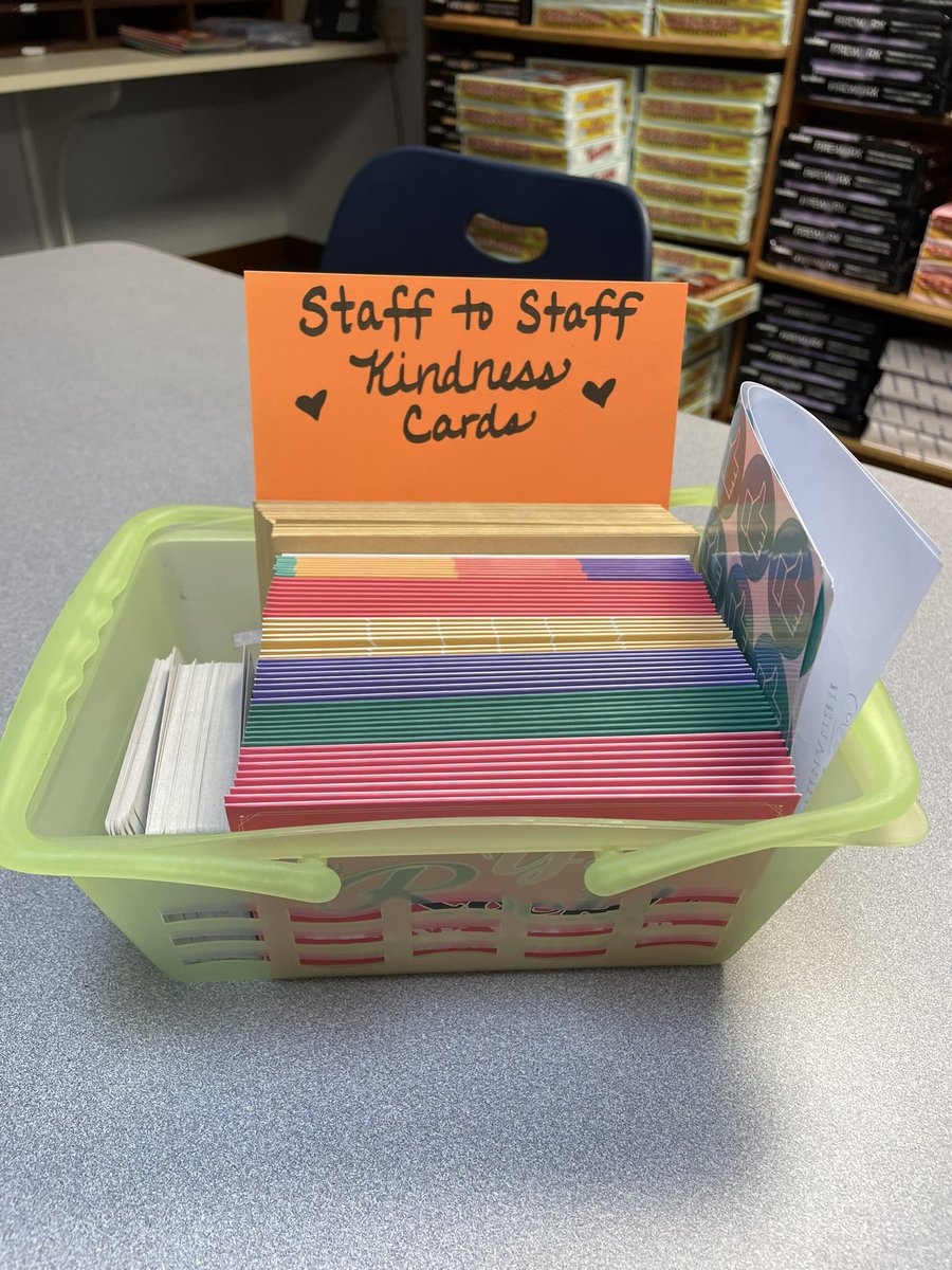 MRELunchBunch's tweet photo. MRE’s Culture &amp; Climate committee has been doing some fun things for staff (With the help of our fabulous PTO and local churches)! https://t.co/ntWA9nBWP1