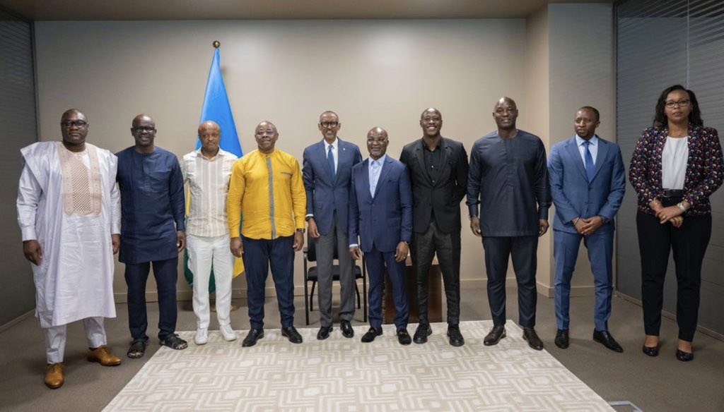 imfuraluc01's tweet photo. H.E President KAGAME &amp; Football Legends 

@MBOMAPatrick 🇨🇲
Thuram 🇫🇷
Jimmy GATETE 🇷🇼
@FredSiewe 🇨🇲
@rogermiller3 🇨🇲
@AnthonyBaffoe 🇬🇭 
@OlivierNMugabo 
@AuroreMimosa 

@FERWAFA @Rwanda_Sports 
#FLWC #Rwanda24 https://t.co/470GQ5pu4a