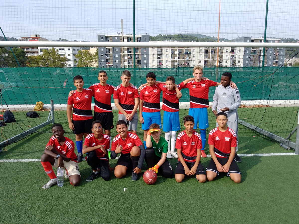 Collège International Antoine Risso tweet media