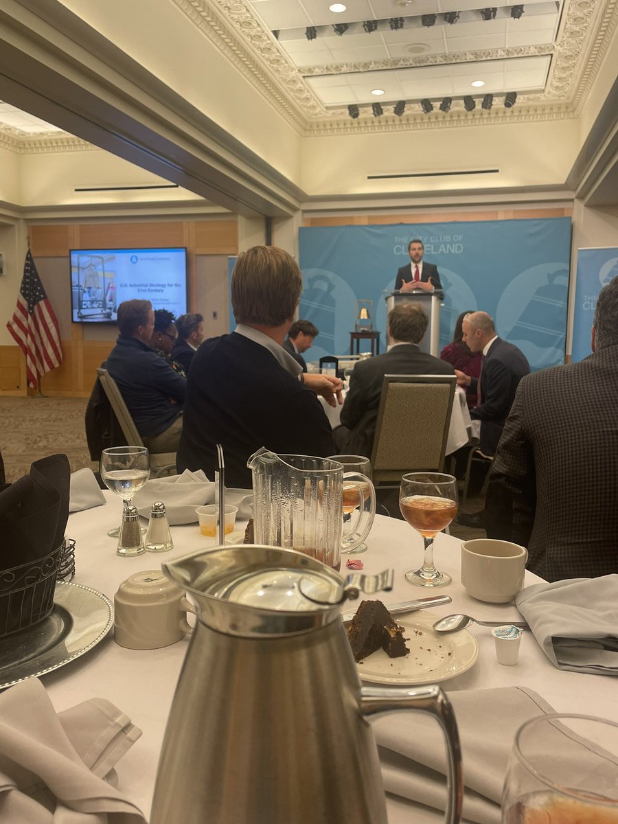 alithearchitect's tweet photo. Great conversation with @BrianDeeseNEC (Dir, White House Nat’l Economic Council) at @TheCityClub on @JoeBiden’s
new industrial strategy: we have to build to scale like never before, renew capacity and scramble the silos that prevent collaboration. #digonce https://t.co/X9TORNPBJz