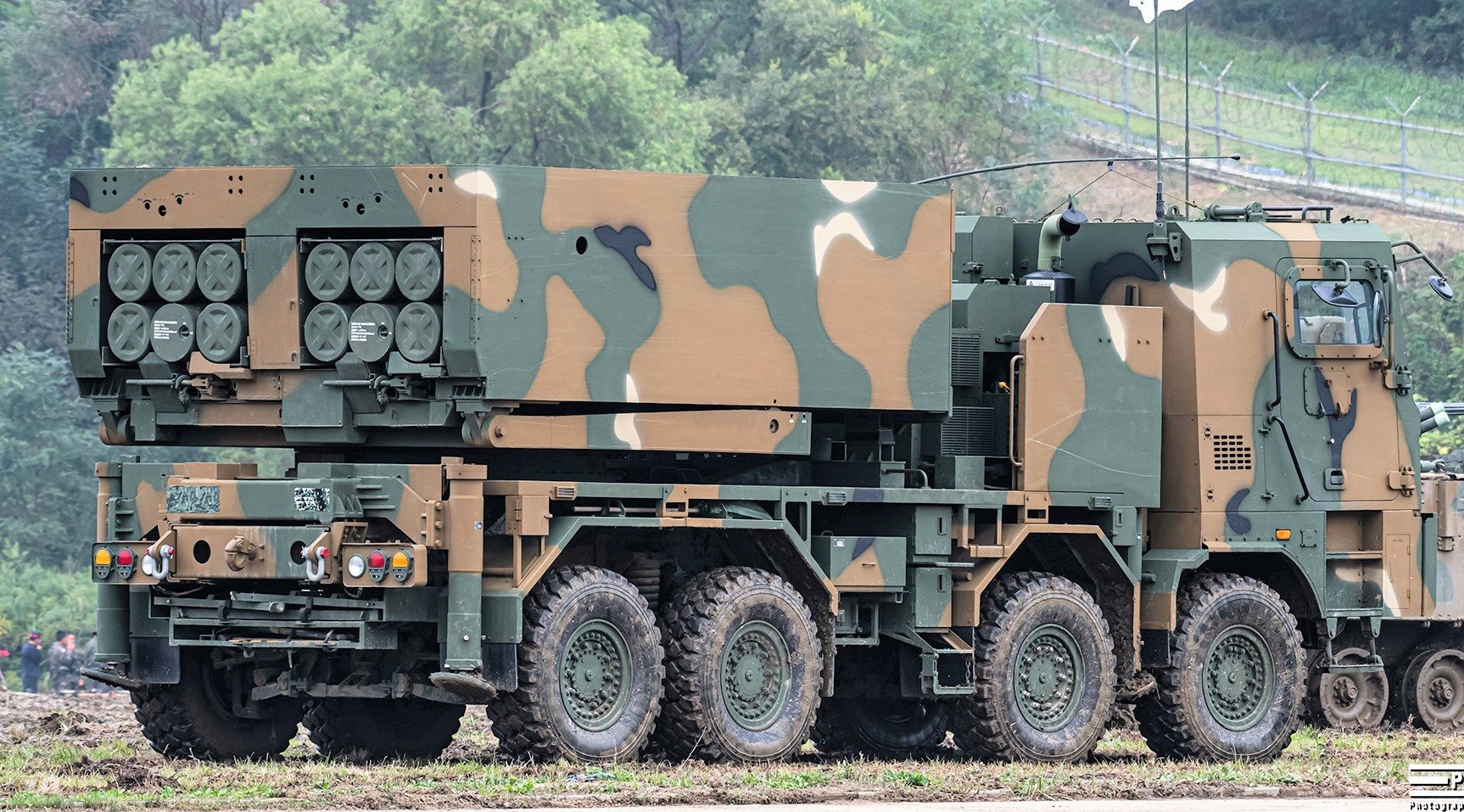 Junsupreme on Twitter: "Deputy Prime Minister @mblaszczak 🇵🇱 informed that negotiations on purchase of the Korean K239 Chunmoo missile artillery system have been completed. Almost 300 launchers will be delivered to the