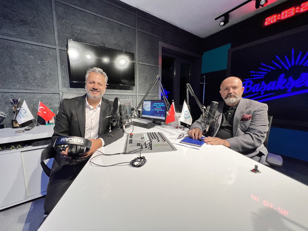 🎧 İstanbul Balıkesirliler Derneği Başkanı Şenol Dinkçi Ali Biricik’in stüdyo konuğu.

🎙 Hem Şehrim Hem Memleketim her perşembe 20.00’de yayında. 

📻 radyobasaksehir.com 

#balıkesir #istanbul #başakşehir