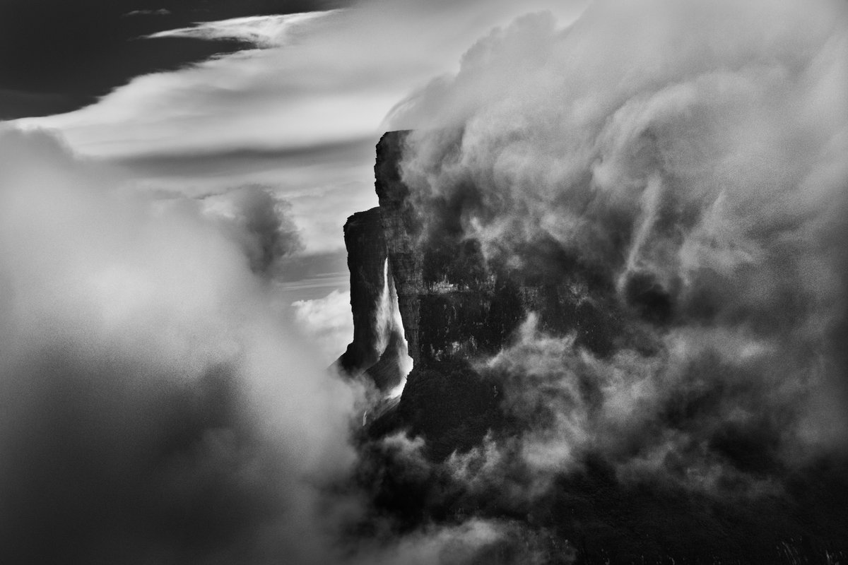 Journey through a 13,000 sq. ft. exhibition of stunning portraits of indigenous leaders and their communities, photographs of dramatic landscapes taken from intrepid riverboat expeditions, and more. Presented by @annenebrg_fdn, #Amazônia opens at <a href="/casciencecenter/">CA Science Center</a> on October 21!