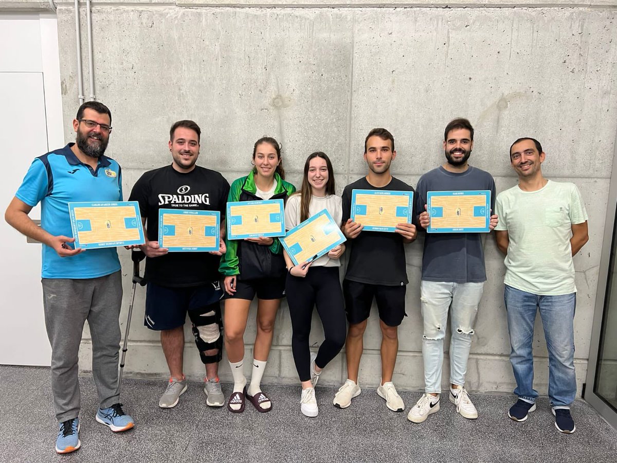 👉Nuevas pizarras para <a href="/cb_vilaseca/">C.B. Vila-seca</a> 

🙌Muchas gracias por contar con @pizarrasmkt  para diseñar las mejores jugadas‼️

#pizarrasbasket  #pizarratáctica #pizarraentrenador