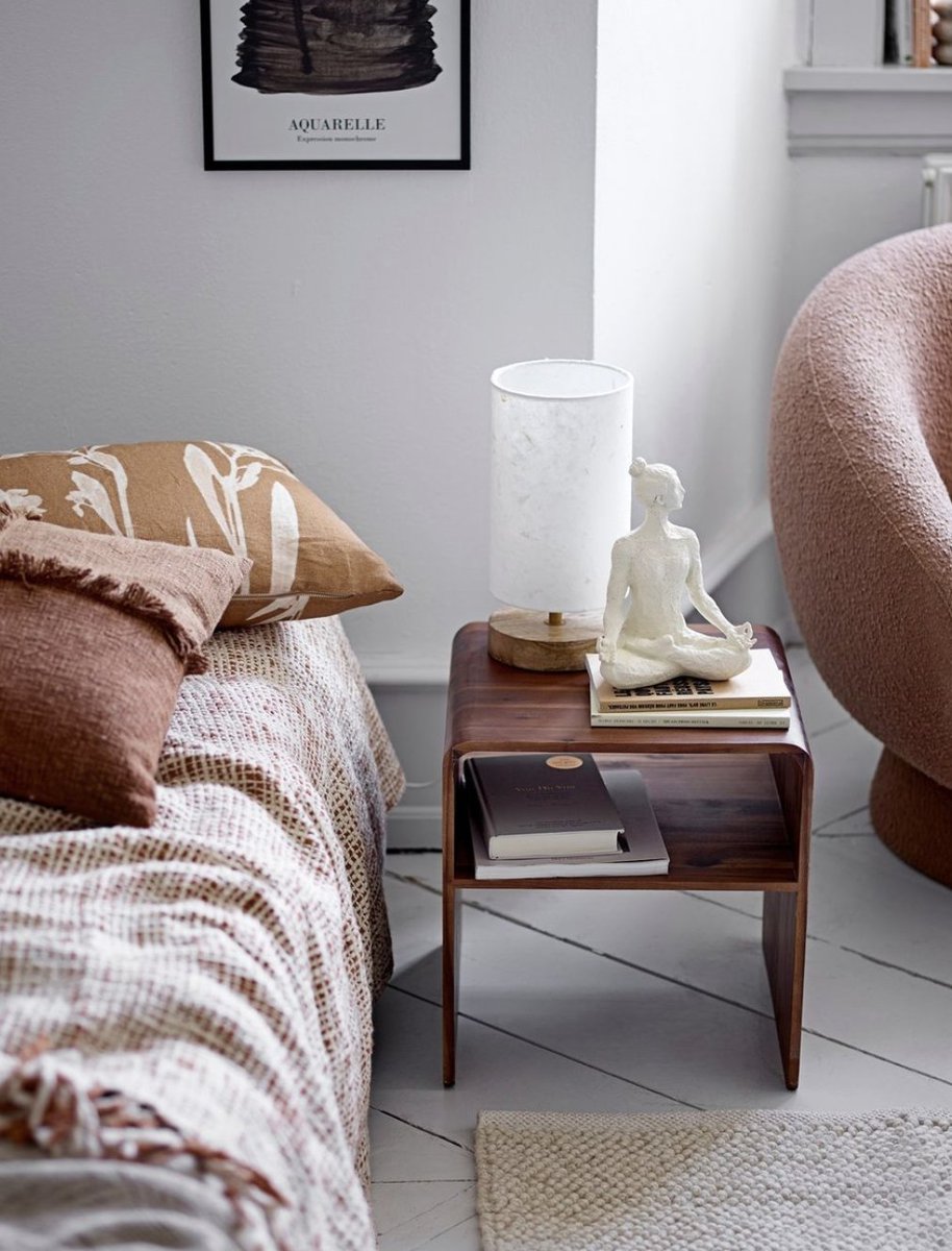 AttPynta's tweet image. Introducing The Hassel side table. Made from Acacia wood featuring beautifully fluid curved shapes and works perfectly in both the bedroom and living space⁠.