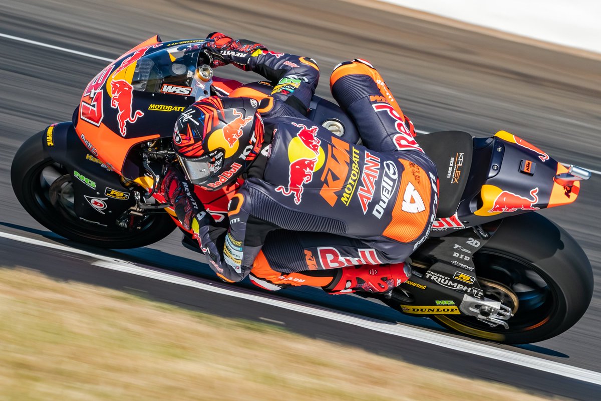 KTM_UK's tweet image. #KTMBlog - "I want that Moto2™ title badly but whatever happens I’m going to MotoGP™ next year…"

Hear from Augusto as he tells the story of his climb through the road racing ranks, all the way to the premier class - fal.cn/3sIeP
#KTM #ReadyToRace #MotoGP #Moto2