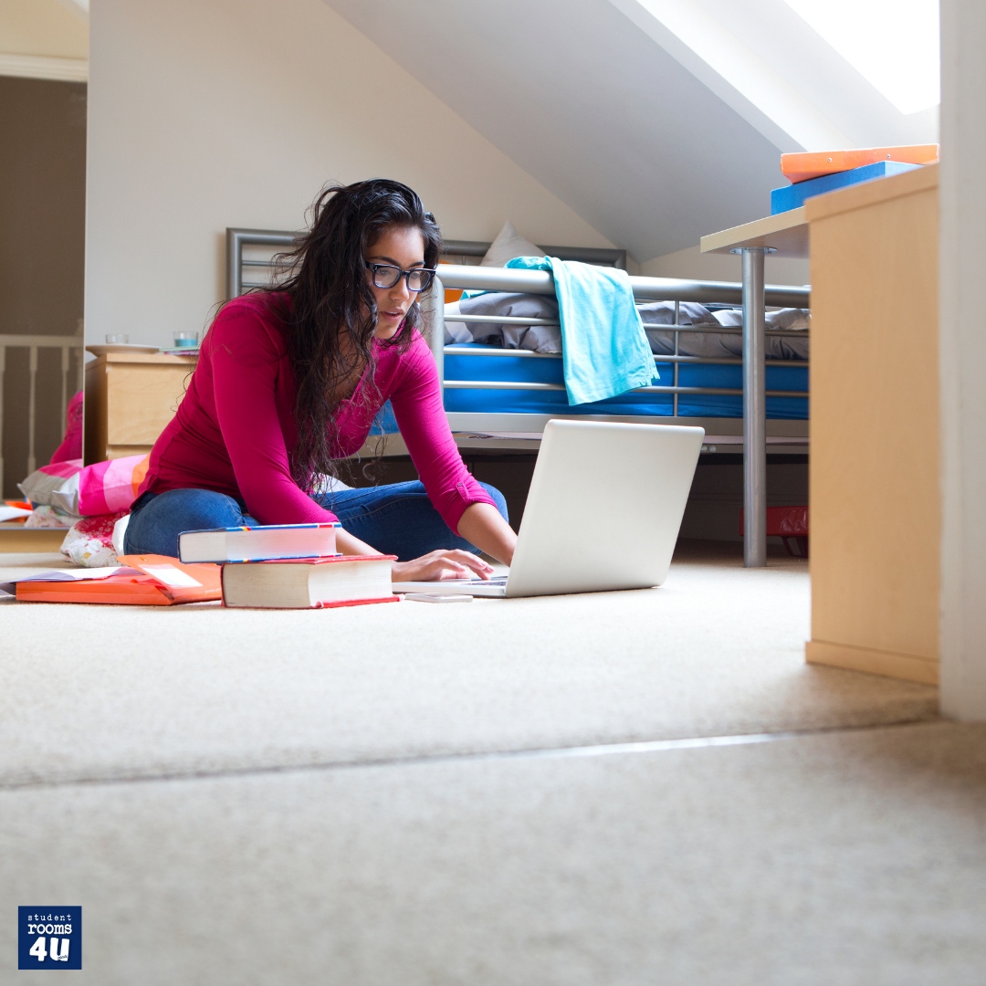 StudentRooms4U's tweet photo. When is the best time to book your student house?
Short answer? The earlier, the better 

Looking early gives you a higher chance of getting everything on your wish list! 😀

#virtualviewings
#universityofplymouth
#studenthome
#plymouthstudents https://t.co/36jy1AIuxu