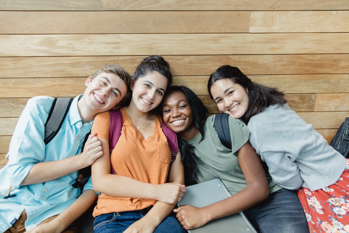 We’ve put together a special lineup for you to talk about all things Harvard Summer School! Past students and proctors will share their experiences, memories, advice and answer all your questions. Sign up and tune in on Tuesday at 7 pm! hubs.li/Q01pJ0D60