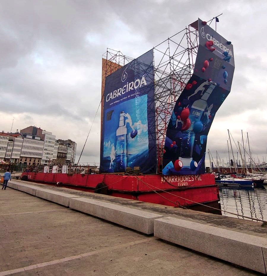 #Coruña - Ya está en el Parrote el #PsicoblockCabreiroa para celebrar este fin de semana una nueva edición del <a href="/StreetGamesLCG/">streetgamescoruña</a> 

#StreetGamesCoruna