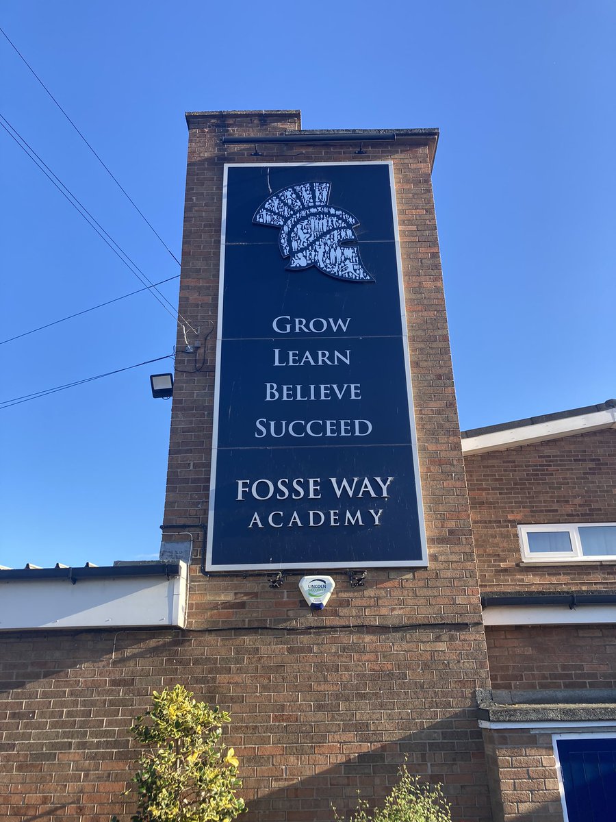 LEADTSHub's tweet photo. Thank you @Fossewayacademy for hosting our @LincScitt recruitment event as part of parents evening tonight #LEADITT🎓 https://t.co/G4F9Pd5OFO