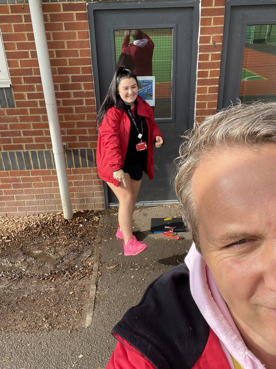 TKASMrShepherd's tweet photo. …and that was T1 done. 

Finishing on #PinkShirtThursday joined by our fabulous new Cover Supervisor @ellad0llery @Nigels73 @miss_probert @MissEWoodman1 @RichRuns 

#PinkShirtLunchWatch below
https://t.co/u7vowZ0nu7 https://t.co/BSGByFZG5f