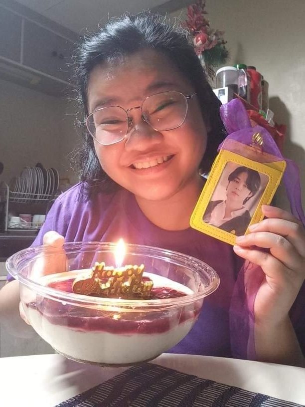 micahofph's tweet photo. Happy birthday to Jimiiin!!! 🎂🌼

I said the rest of my well-wishes in prayer hehe 🫶🏻🫂✨

#BTSJimin #JiminDay2022 #HappyJiminDay @bts_bighit https://t.co/1TMxYd4cRM