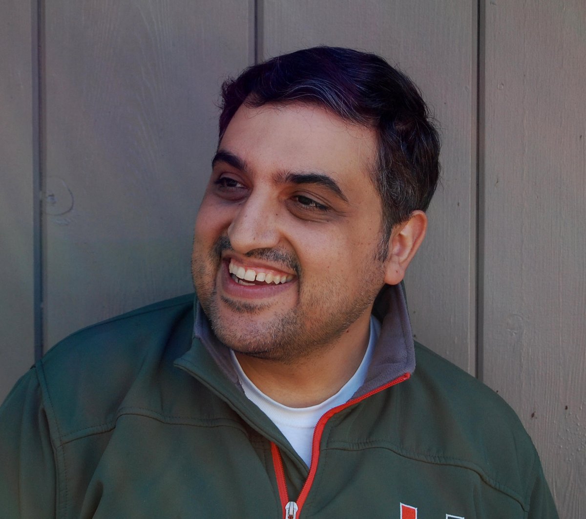 How well do you know @FullDRadio's @robenfarzad? Get to know him better in @WVTFRADIOIQ's newsletter. Sign up at wvtf.org/inside-iq-wvtf…. #weloverobenfarzad #publicradiopodcasts #wvtfradioiq