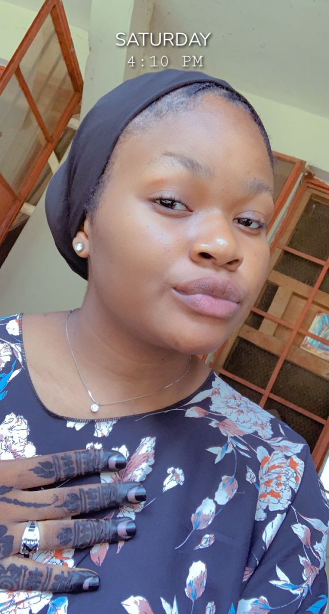 latycute's tweet photo. Feel free to ask me any questions 😍🥰 https://t.co/Fpxx5zFzwL