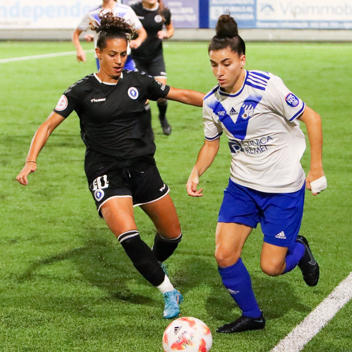 🚨JORNADA 3️⃣🚨

#SegundaRFEF Grupo Norte

<a href="/CEEuropa/">Club Esportiu Europa</a> 🔵⚪ 6️⃣➖2️⃣ <a href="/ZaragozaCFF/">𝗭𝗮𝗿𝗮𝗴𝗼𝘇𝗮𝗖𝗙𝗙</a> ⚪🔵

⚽🔵⚪ Fati , <a href="/andreaporta10/">Andrea Porta🎗</a> (x2), <a href="/SaradelEstal/">Sara del Estal Mateu</a> , <a href="/adrimanau21/">Adriana Manau</a> y <a href="/pili_porta/">Pili Porta ©️</a>
⚽⚪🔵 <a href="/Lananator05/">Lana Spitler</a> , <a href="/nachularacheal/">Racheal Nachula</a>

🏟️ Nou Sardenya

#wosomagazine🧩 #VilaDeGracia #ZaragozaCFF