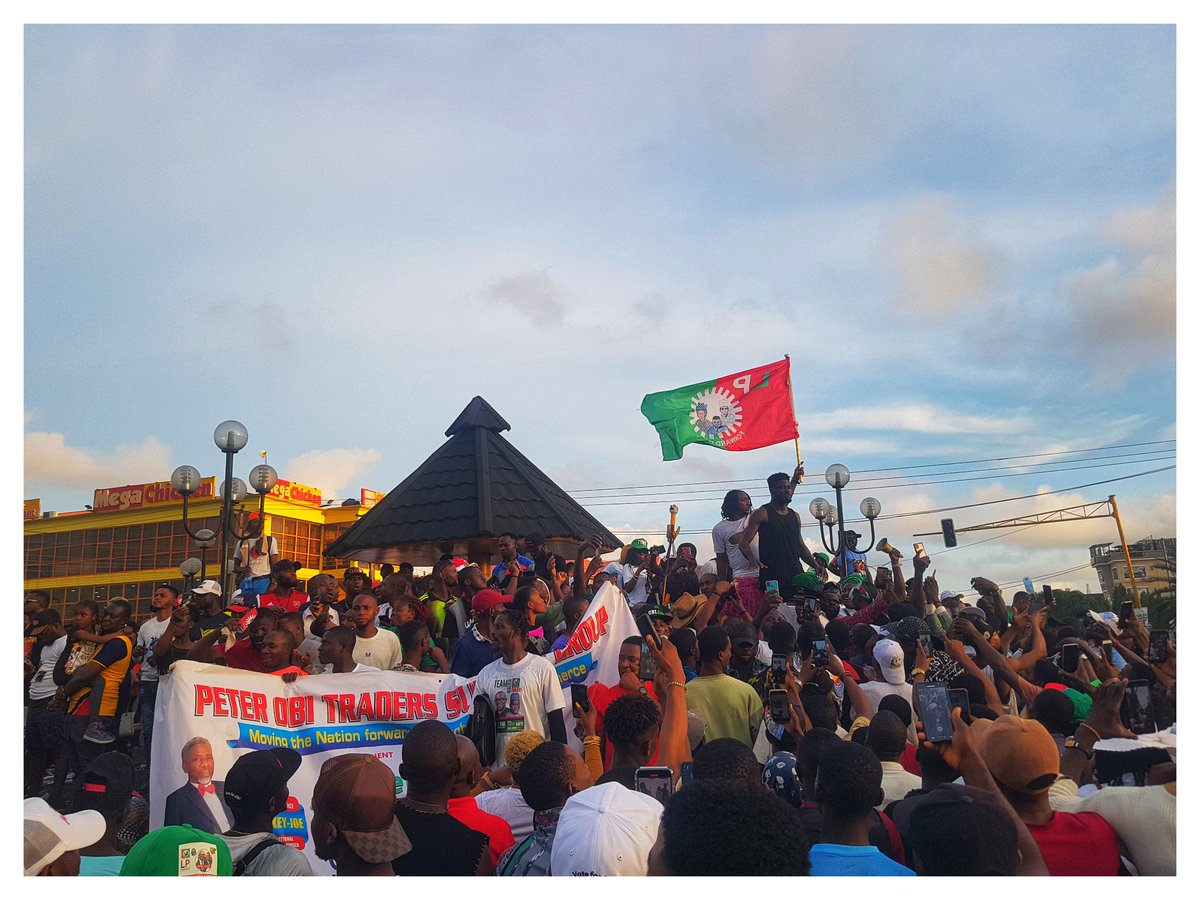 Damgeo_lambert's tweet photo. Over here
#applejunction #festac #photooftheday #photography #hustling #entrepreneur #market #travelgram #oautwitter #oaustudent #streetphotography #rallyphotography #ASUUstrike #AsuuStrikeUpdate
Just taking random shots nd feeling some should be important because there's a 2mao https://t.co/aEvOPIqiYZ
